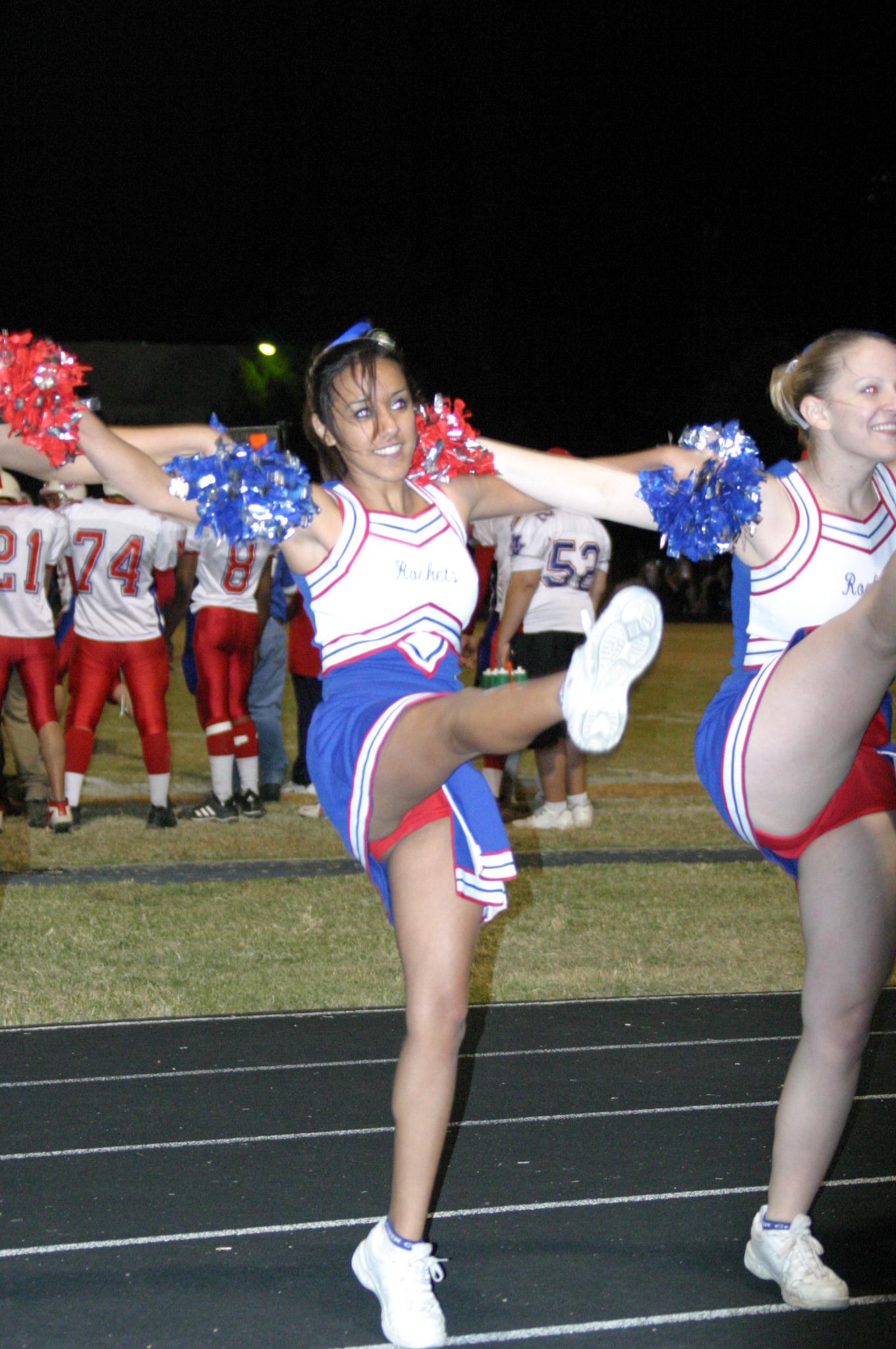 High School Cheerleaders Upskirt Bobs And Vagene